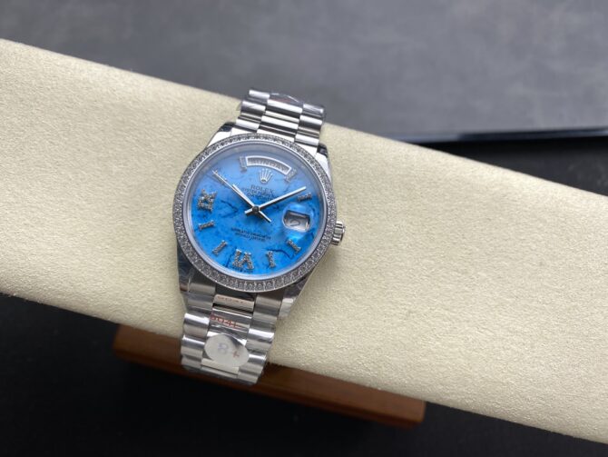 Replica Rolex Day Date 36 Platinum Turquoise Diamond-Set Roman Dial Diamond Bezel m128396tbr 0016