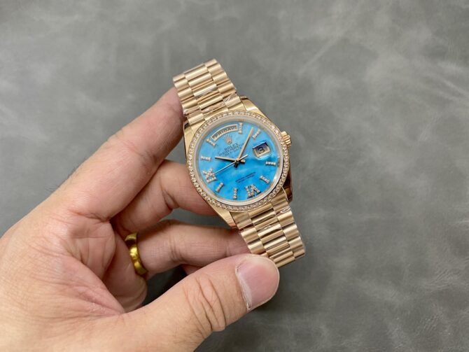 Replica Rolex Day-Date 36 Rose Gold Turquoise Diamond-Set Roman Dial Diamond Bezel m128345rbr 0064