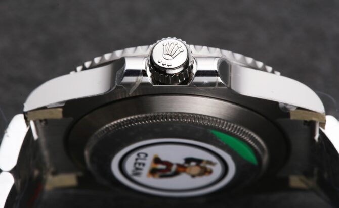 Replica Rolex Submariner 126610LV Green Bezel Black Dial 41mm Mens Watch