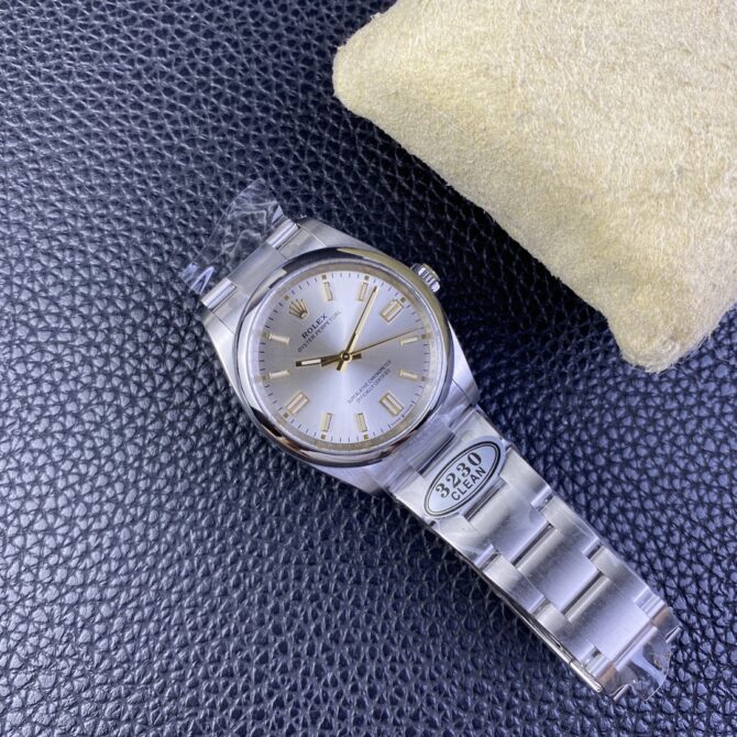 Rolex Oyster Perpetual 36 Oystersteel 126000 0001 Women's Watch