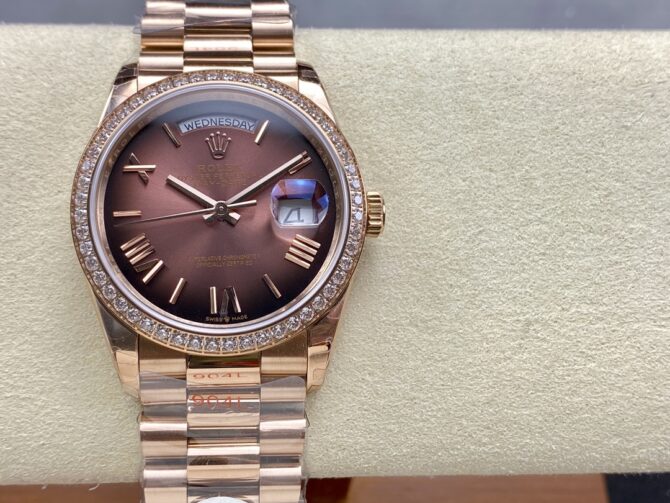 Replica Rolex Day Date 36 Everose Gold Diamond Bezel m128345rbr 0075