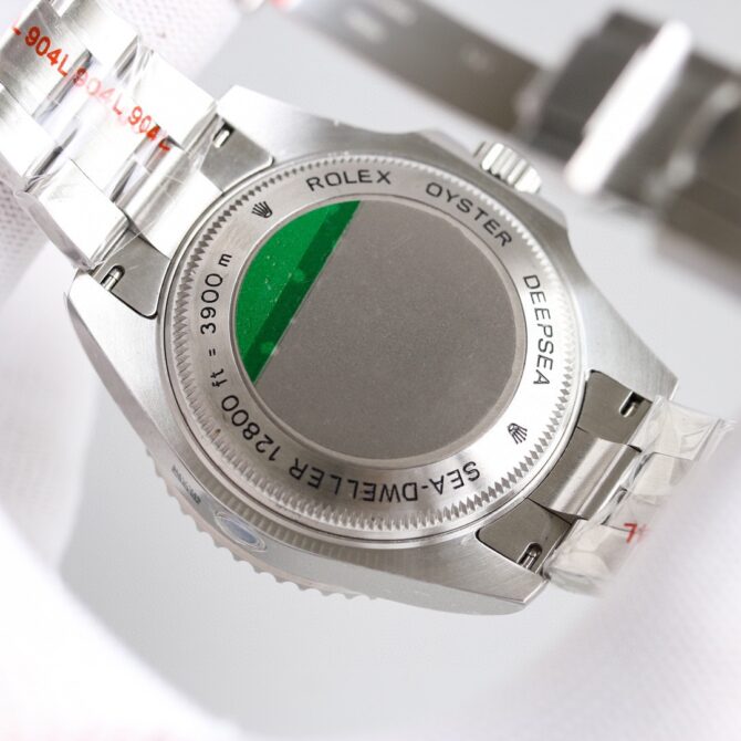 Rolex Sea-Dweller Deepsea 136660 0005 Stainless Steel Black Blue Dial 44MM Mens Replica Watch