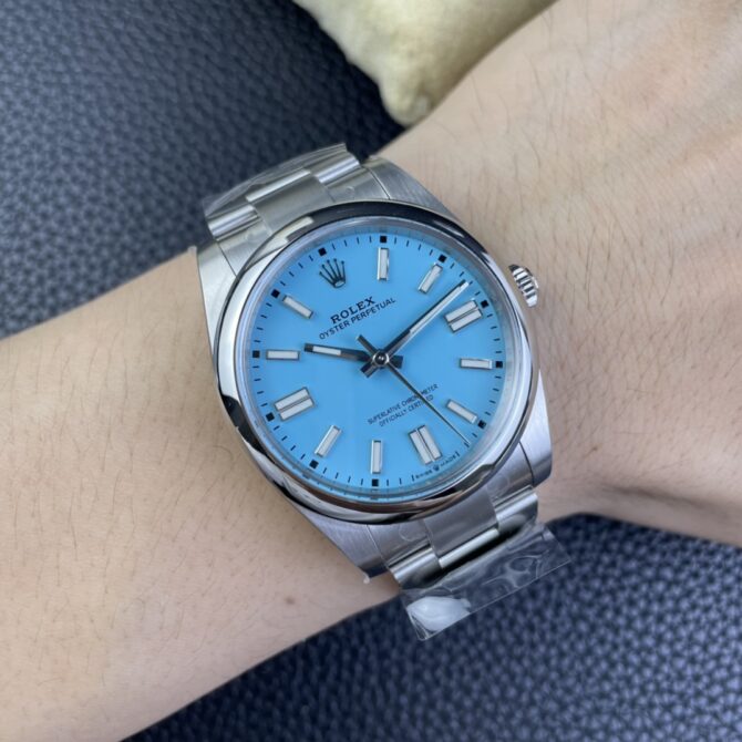 Rolex Men's Oyster Perpetual 41 Turquoise Dial m124300 0006 Men's Watch