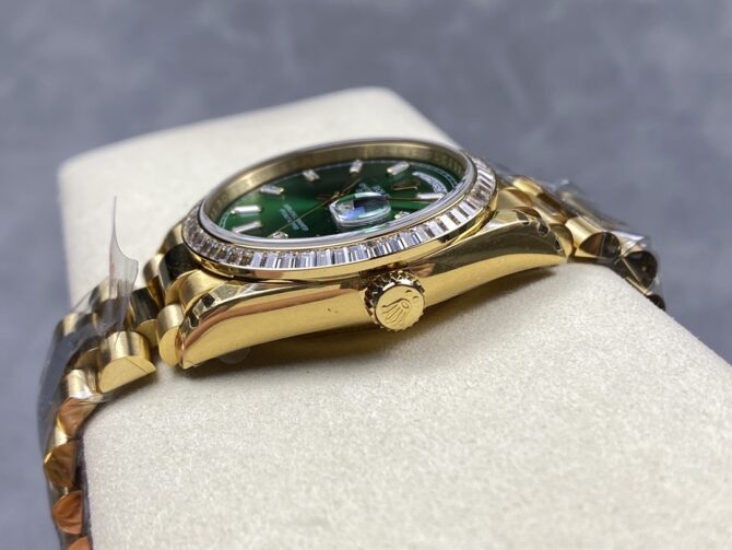 Replica Rolex Day Date 36mm Green Dial Diamond-Set Bezel President Bracelet m128398tbr 0035