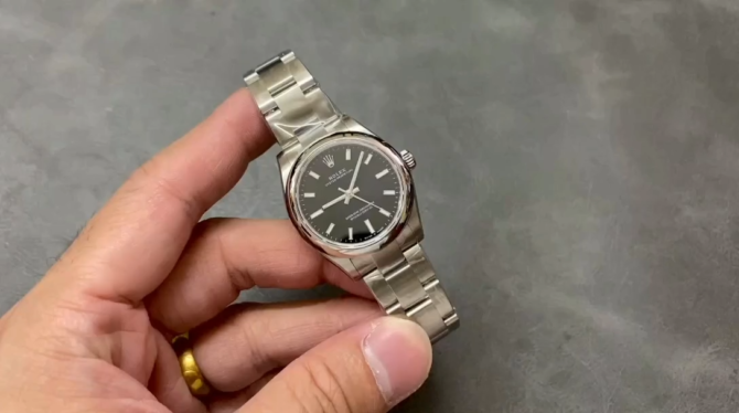 Rolex Oyster Perpetual 31 Black Dial 277200 0002 Women's Watch