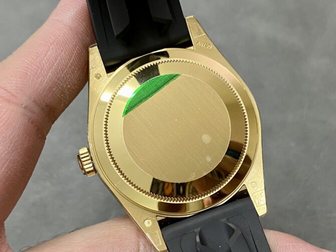Rolex Sky Dweller m336238 0003 Yellow Gold White Dial 42mm Mens Replica Watch