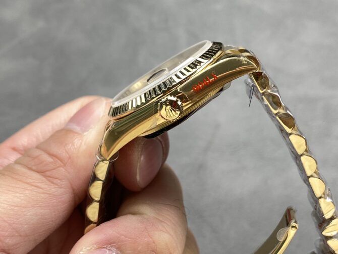 Replica Rolex Day Date 36 Champagne Dial Yellow Gold Bracelet 128238 0132