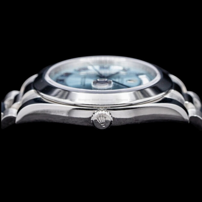 Replica Rolex Day-Date 218206 Concentric Circle Ice Blue Dial Platinum 41MM Mens Watch