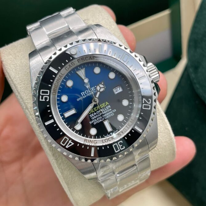 Rolex Sea-Dweller Deepsea 136660 0005 Stainless Steel Black Blue Dial 44MM Mens Replica Watch