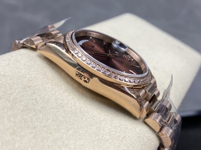 Replica Rolex Day Date 36 Everose Gold Diamond Bezel m128345rbr 0075