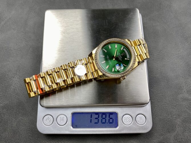 Replica Rolex Day Date 36mm Green Dial Diamond-Set Bezel President Bracelet m128398tbr 0035