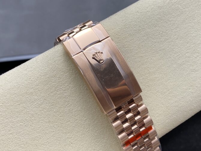 Rolex Sky Dweller 42 Everose Gold Blue Green Dial m336935 0005 Men's Watch