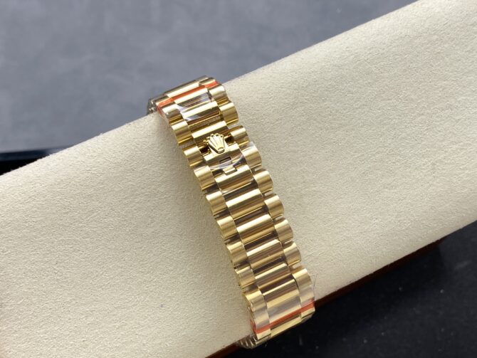 Replica Rolex Day Date 36 Yellow Gold m128348rbr 0064 White Dial