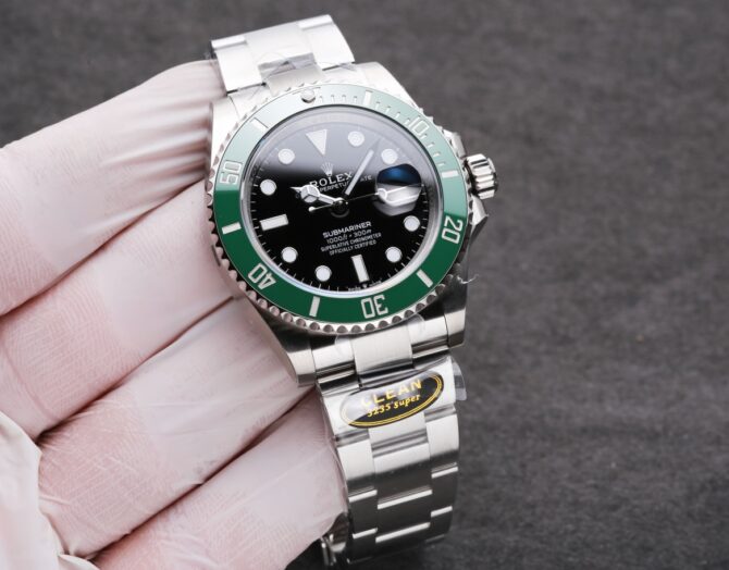 Replica Rolex Submariner 126610LV Green Bezel Black Dial 41mm Mens Watch