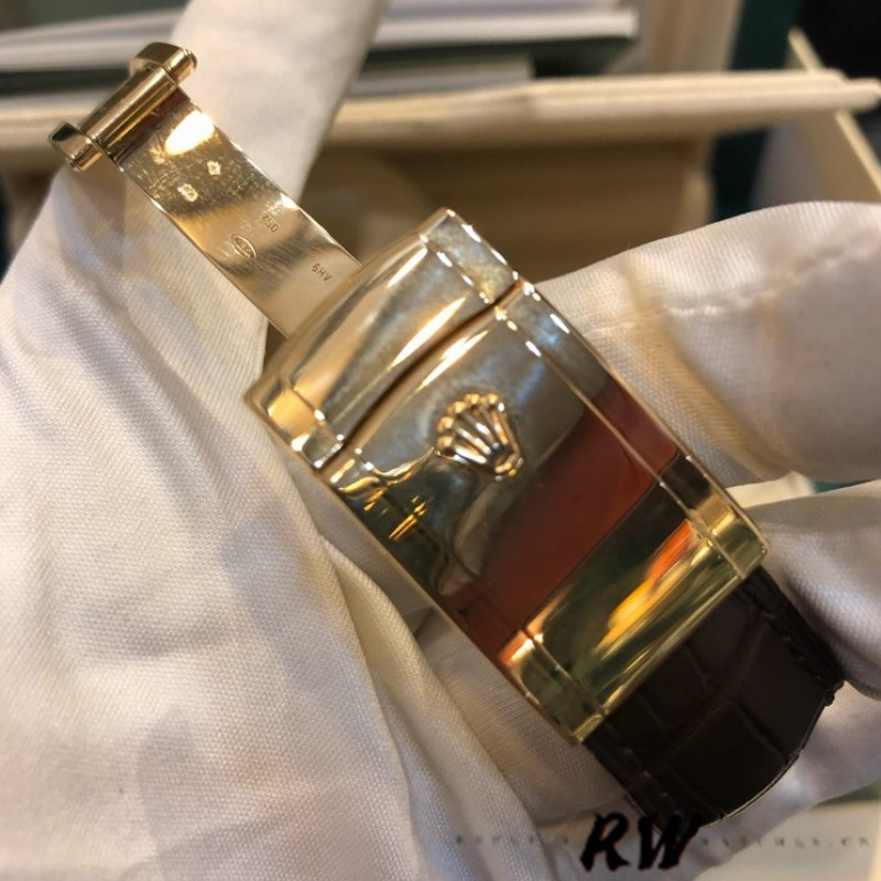 Rolex Sky-Dweller 326138 Champagne Arabic Dial Yellow Gold 42MM Mens Replica Watch