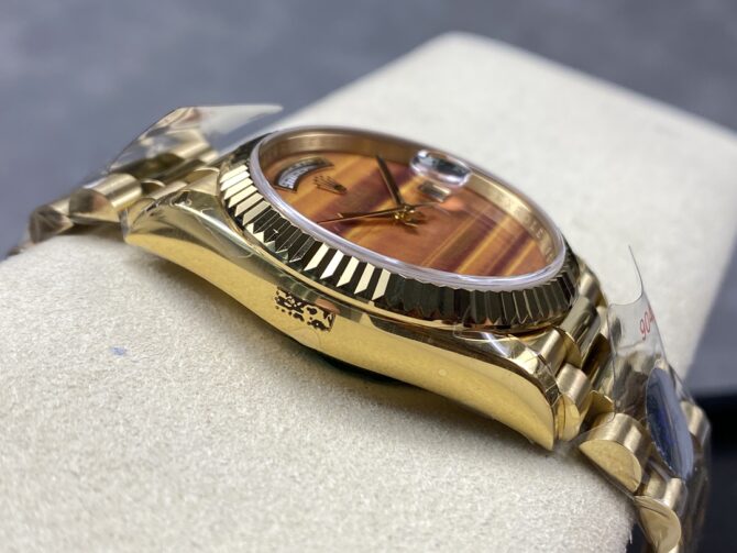 Replica Rolex Day Date 18038 Yellow Gold Tigers Eye Watch