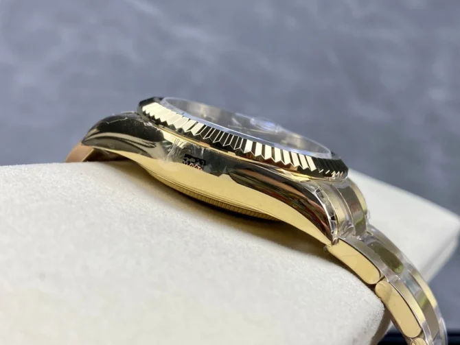 Rolex Sky Dweller Yellow Gold Black Dial Oyster M336938 0002 Men's Replica Watch