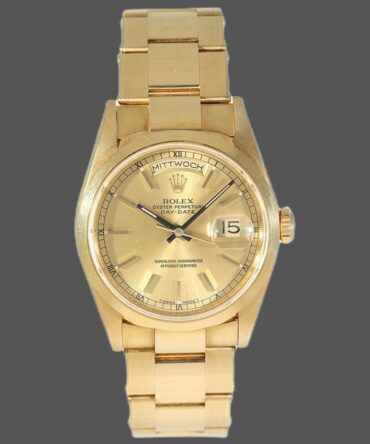 Replica Rolex Day-Date 118208 champagne dial with gold indexes 36mm Unisex Watch
