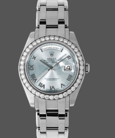 Replica Rolex Day-Date 18946 Ice Blue Roman Dial Special Edition 39MM Mens Watch