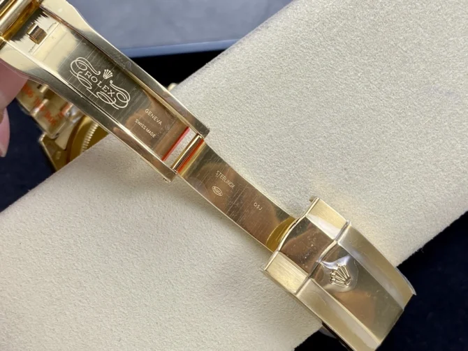 Rolex Sky Dweller Yellow Gold Black Dial Oyster M336938 0002 Men's Replica Watch