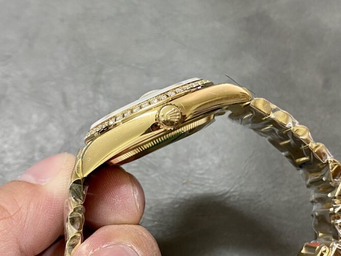 Replica Rolex Day Date 36 Yellow Gold Diamond Bezel MOP Dial m128348rbr 0019