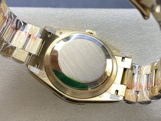 Replica Rolex Day Date 18038 Yellow Gold Tigers Eye Watch