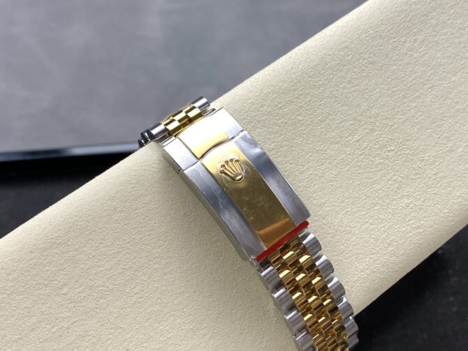 Rolex Datejust 126283RBR 0031 Champagne Fluted Motif 36mm Dial