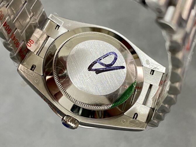 Replica Rolex Day-Date 40mm Platinum Meteorite Baguette 228206 0036 Men's Watch